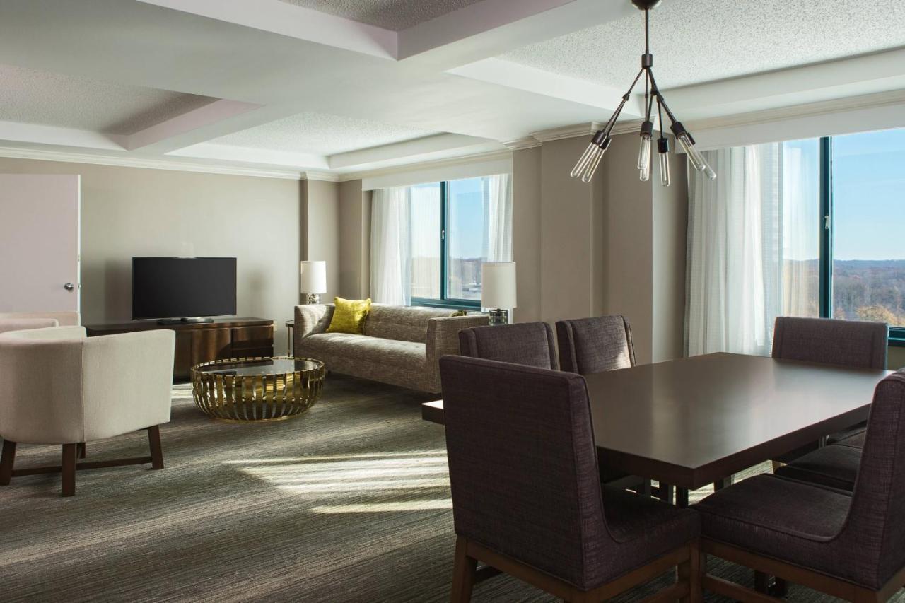 Falls Church Marriott Fairview Park Экстерьер фото