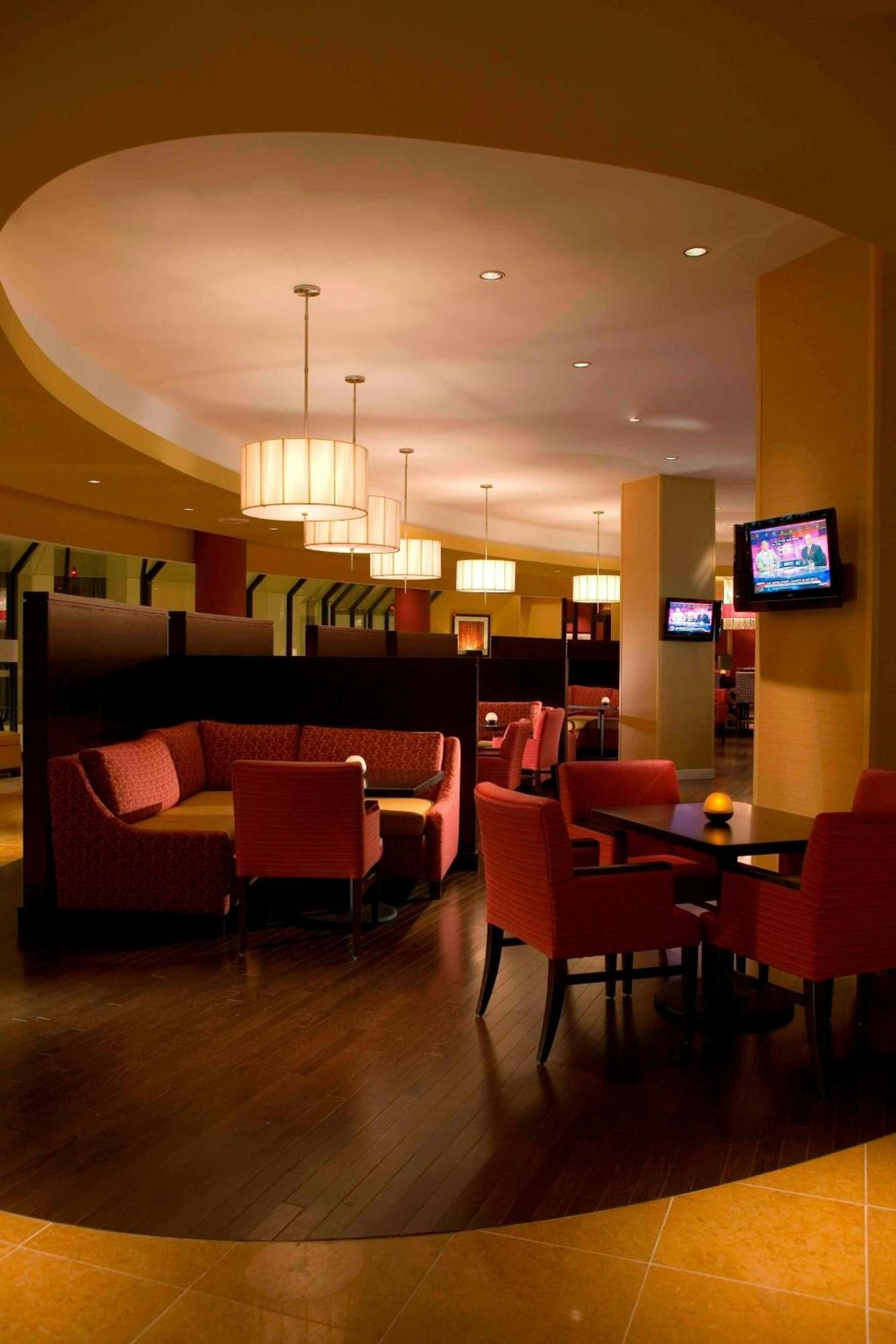 Falls Church Marriott Fairview Park Экстерьер фото