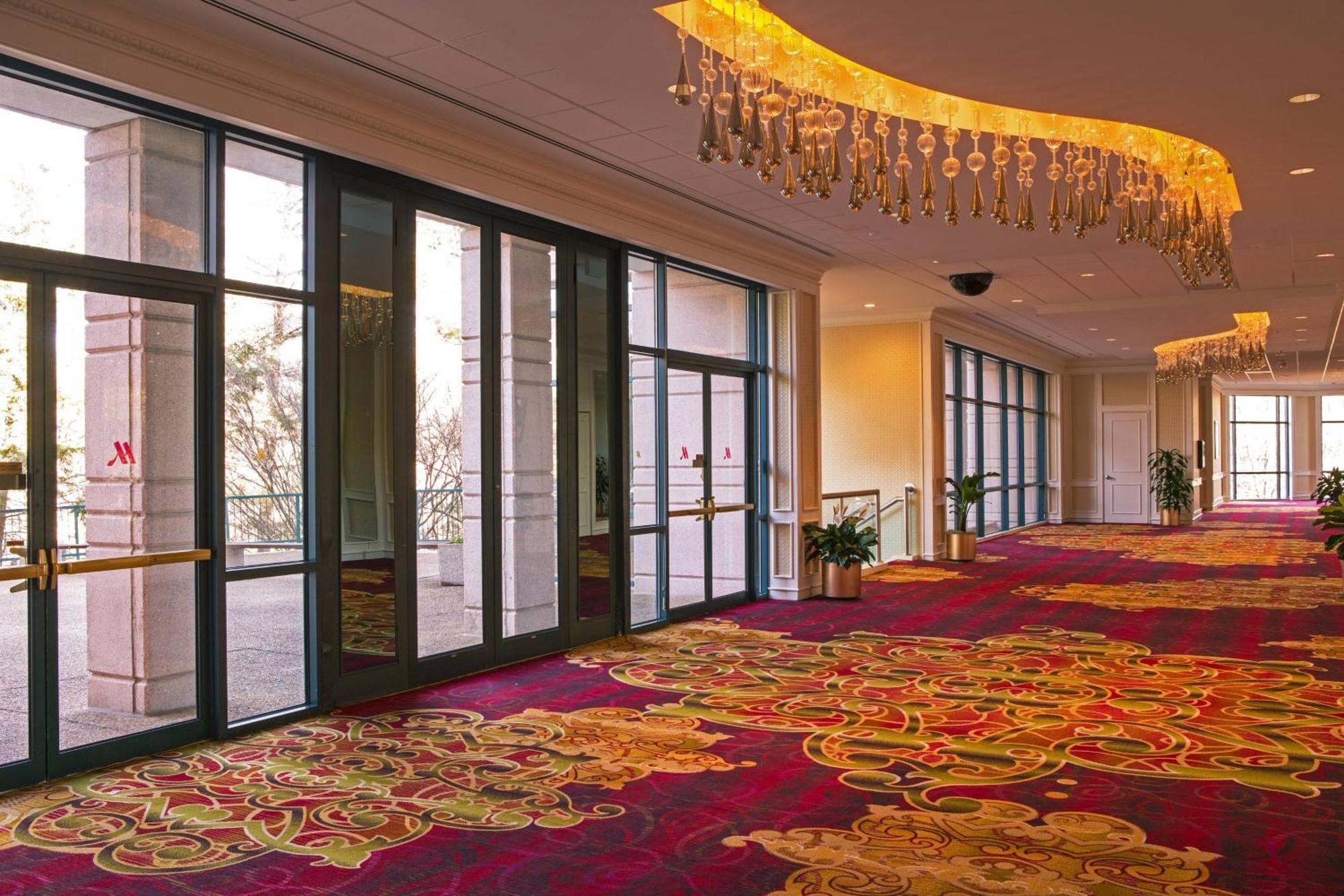 Falls Church Marriott Fairview Park Экстерьер фото