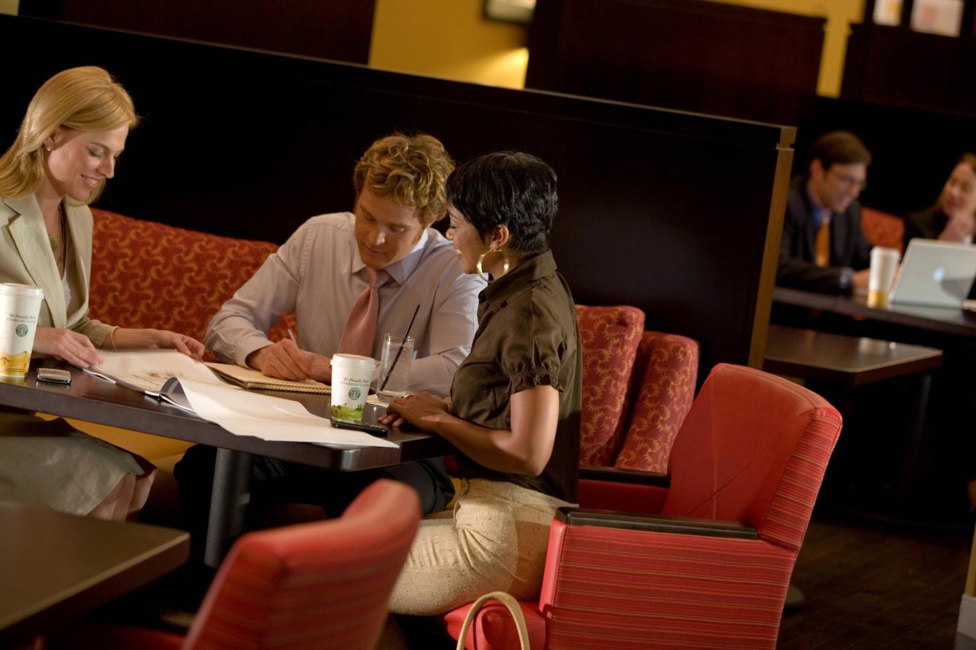 Falls Church Marriott Fairview Park Экстерьер фото